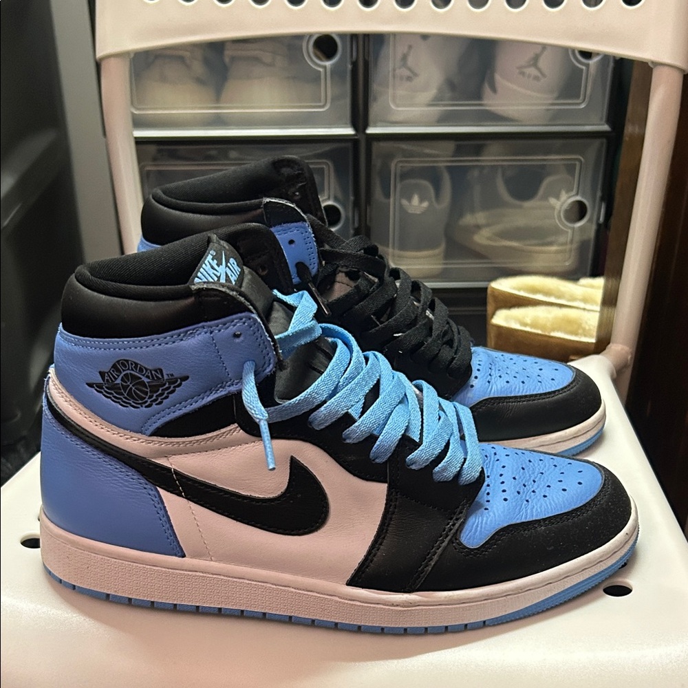 Jordan 1 Retro High OG UNC Toe